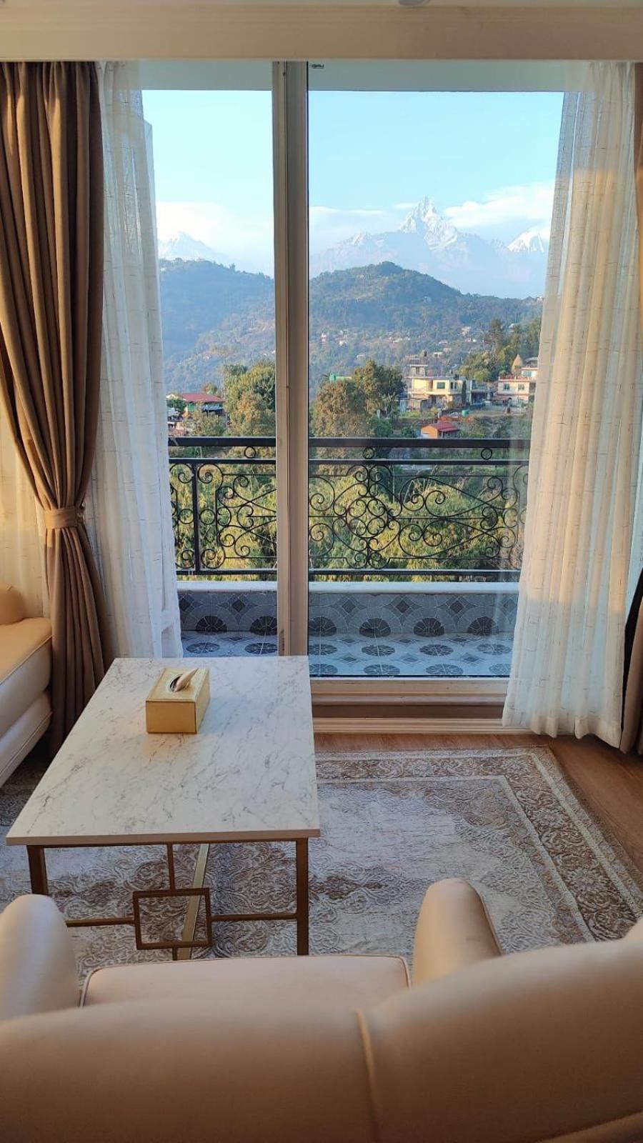 Le Glamour Resort & Wellness Spa Pokhara Dış mekan fotoğraf