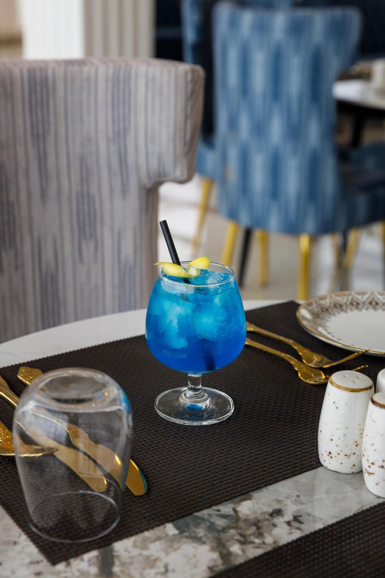 Le Glamour Resort & Wellness Spa Pokhara Dış mekan fotoğraf
