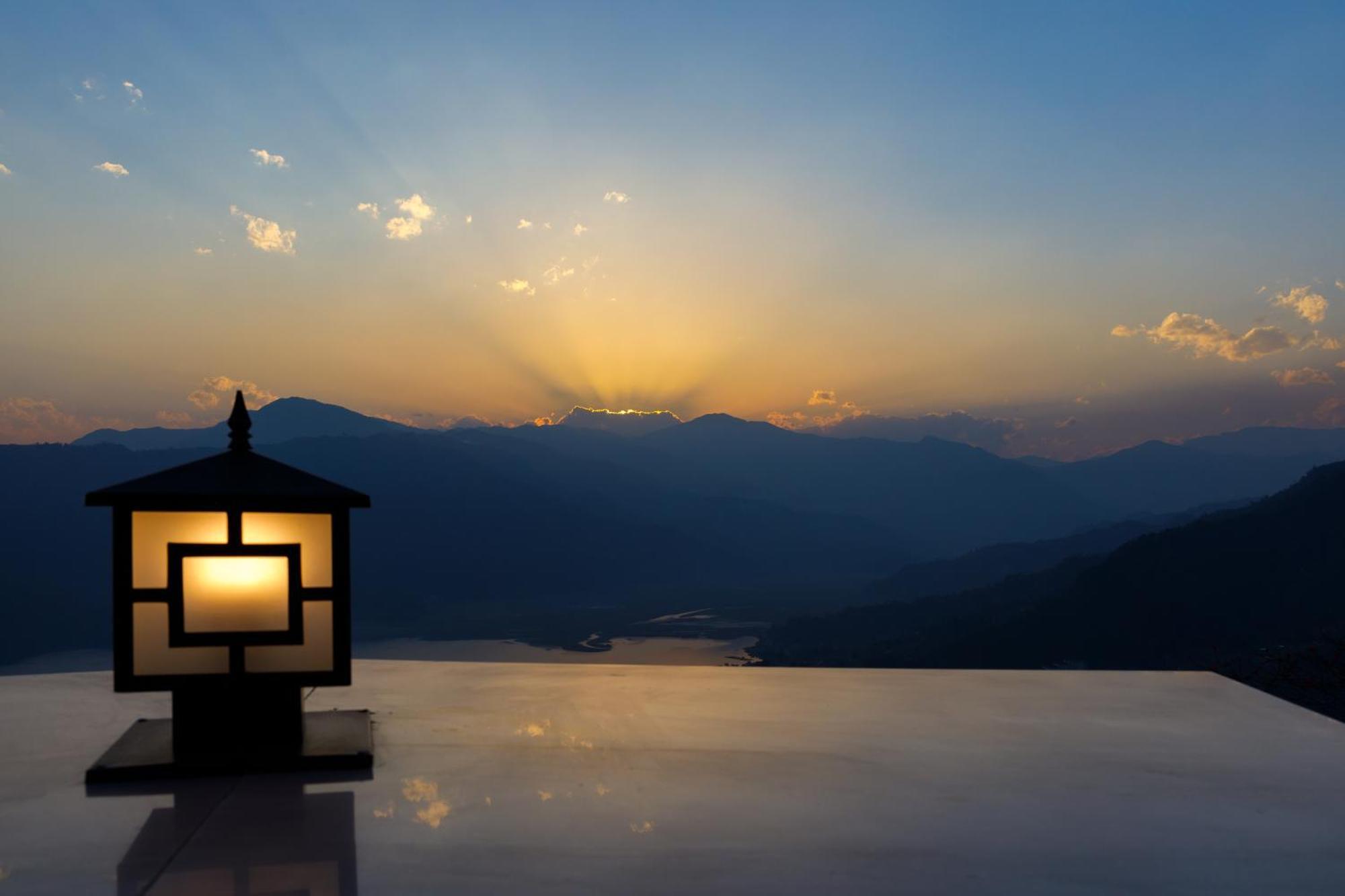 Le Glamour Resort & Wellness Spa Pokhara Dış mekan fotoğraf